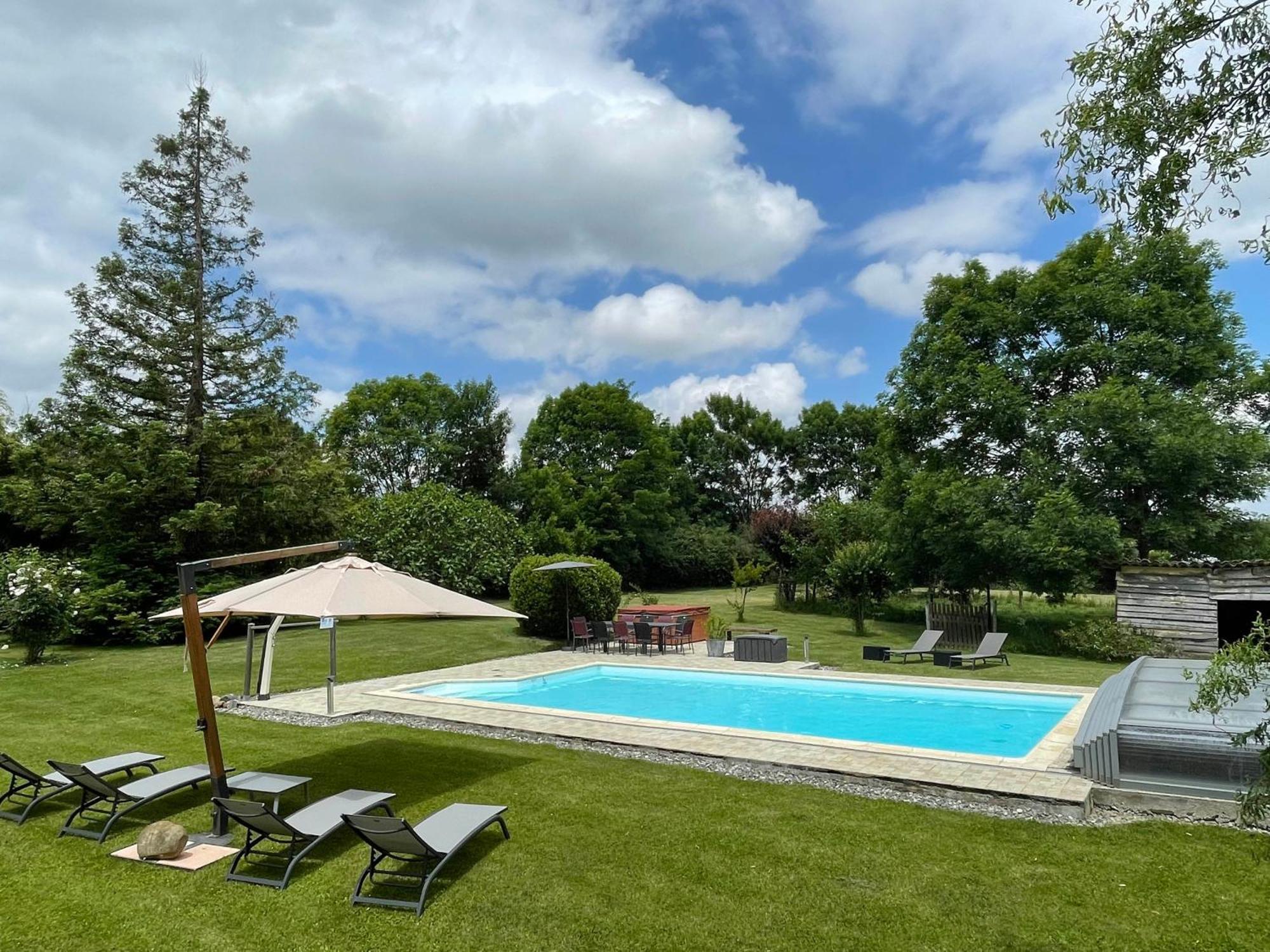 Le Clos Galan Exteriör bild